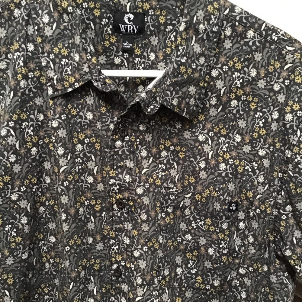WRV Floral Button Down Shirt Large Black Yellow Short Sleeve Mens L